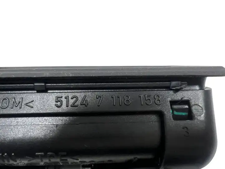 BMW 5 E60 E61 (2004 - 2010) 51247118158 Ручка крышки багажника — фото 2