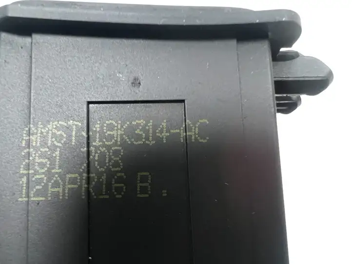 Ford C-MAX II (2010 - 2015) AM5T19K314AC Включатель обогрева — фото 2