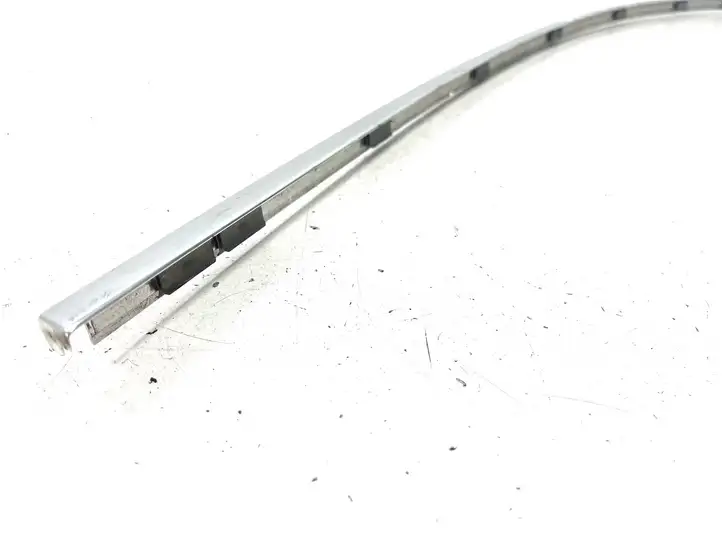 BMW 5 E60 E61 (2004 - 2010) Накладка стекла задней двери — фото 2