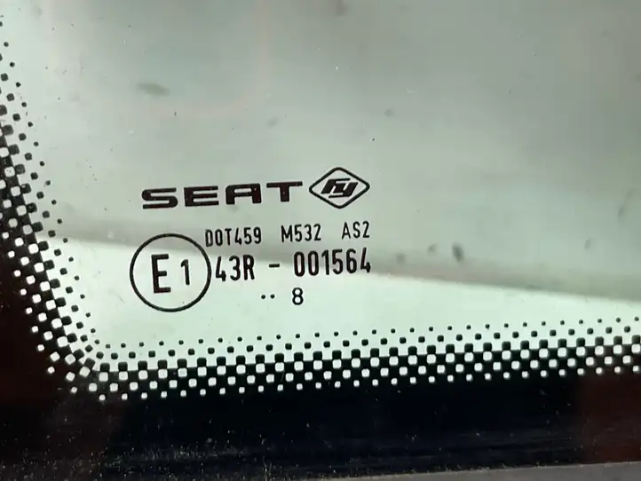 Seat Ibiza IV (6J,6P) (2008 - 2017) DOT459M532AS2 Треугольное стекло кузова — фото 3