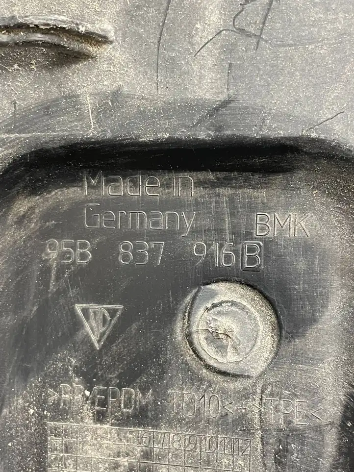 Porsche Macan (95B) (2014 - 2018) 95B837916B Прочая отделка передней двери — фото 2