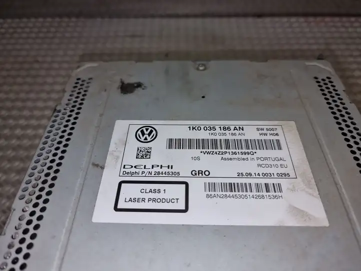Volkswagen Caddy (2010 - 2015) 1K0035186AN Магнитола / мультимедийная система — фото 3
