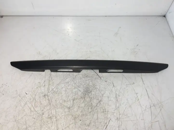 Toyota Yaris (2009 - 2012) 768010D170 Подсветка номера — фото 1