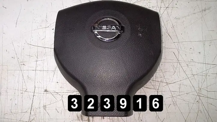 Nissan Note (E11) (2006 - 2014) Подушка безопасности руля — фото 1