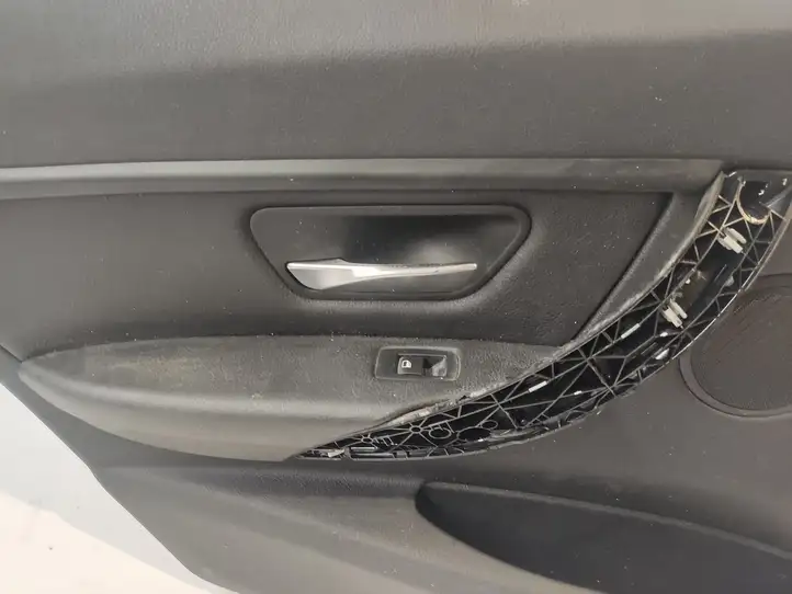 BMW 3 F30 F35 F31 (2012 - 2018) Обшивка задней двери — фото 3