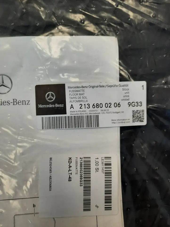 Mercedes-Benz CLS C218,X218 (2011 - 2017) A2136800206 Прочие детали салона — фото 1