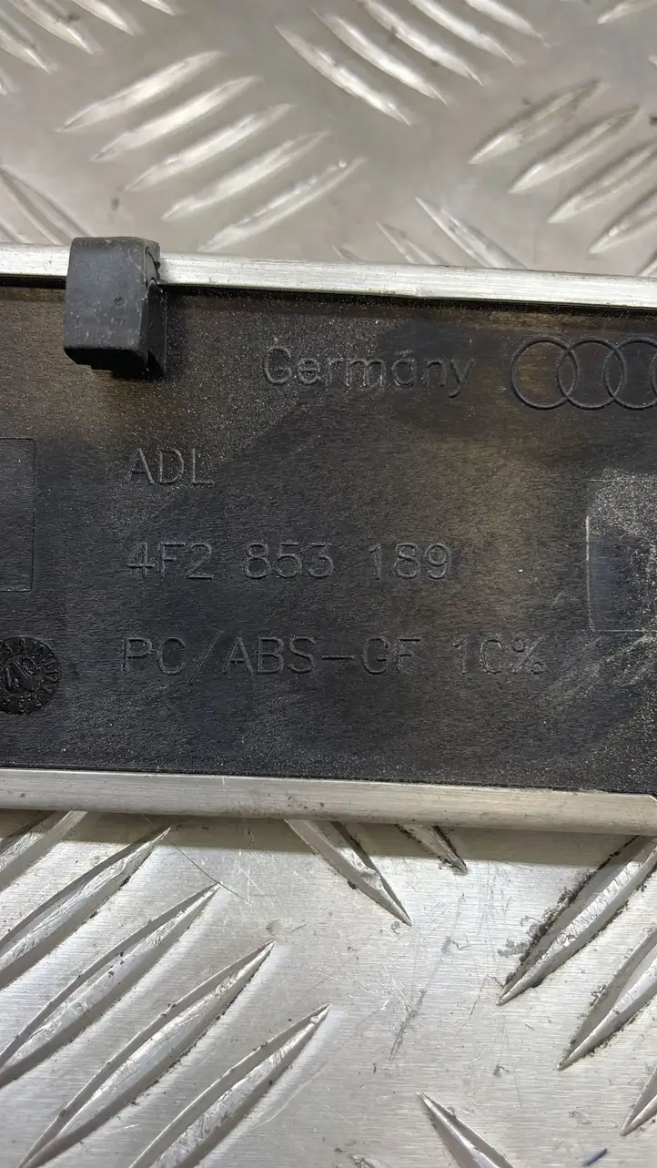 Audi A6 S6 C6 4F (2008 - 2011) 4F2853189 Декоративная планка — фото 2