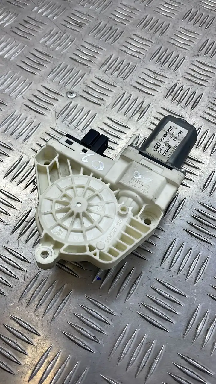 Audi A6 S6 C6 4F (2008 - 2011) 4F0959801 Стеклоподъемник задней двери — фото 2