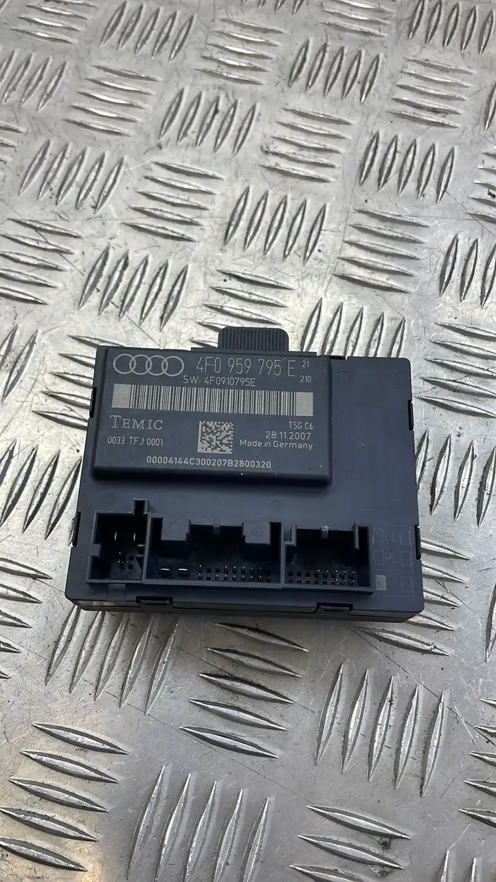 Audi A6 S6 C6 4F (2008 - 2011) 4F0959795 Блок управления дверью — фото 1