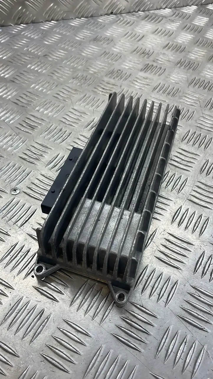 Audi A6 S6 C6 4F (2008 - 2011) 4F0910223 Усилитель звука — фото 1