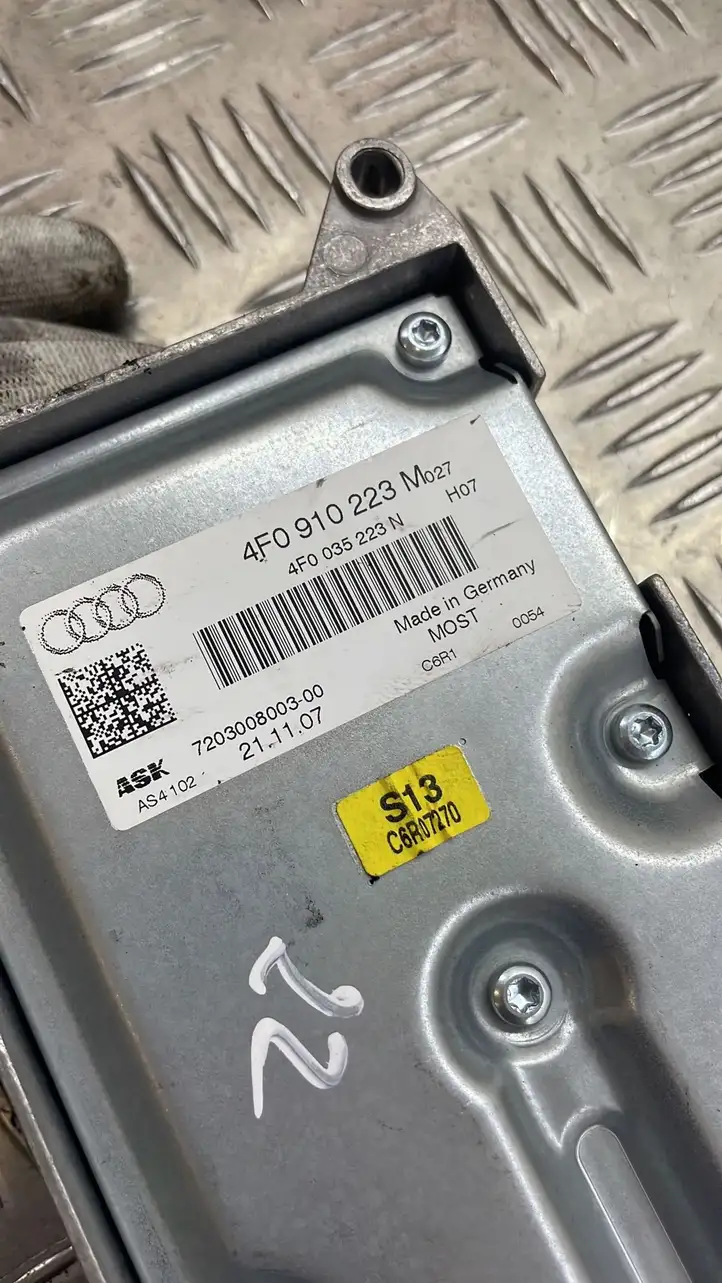 Audi A6 S6 C6 4F (2008 - 2011) 4F0910223 Усилитель звука — фото 2