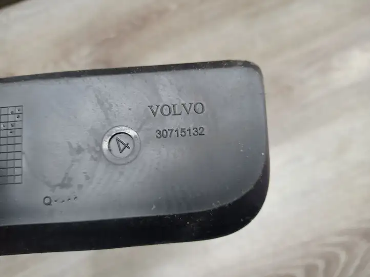 Volvo V70 (2007 - 2013) Коврик выдвижного ящика — фото 2