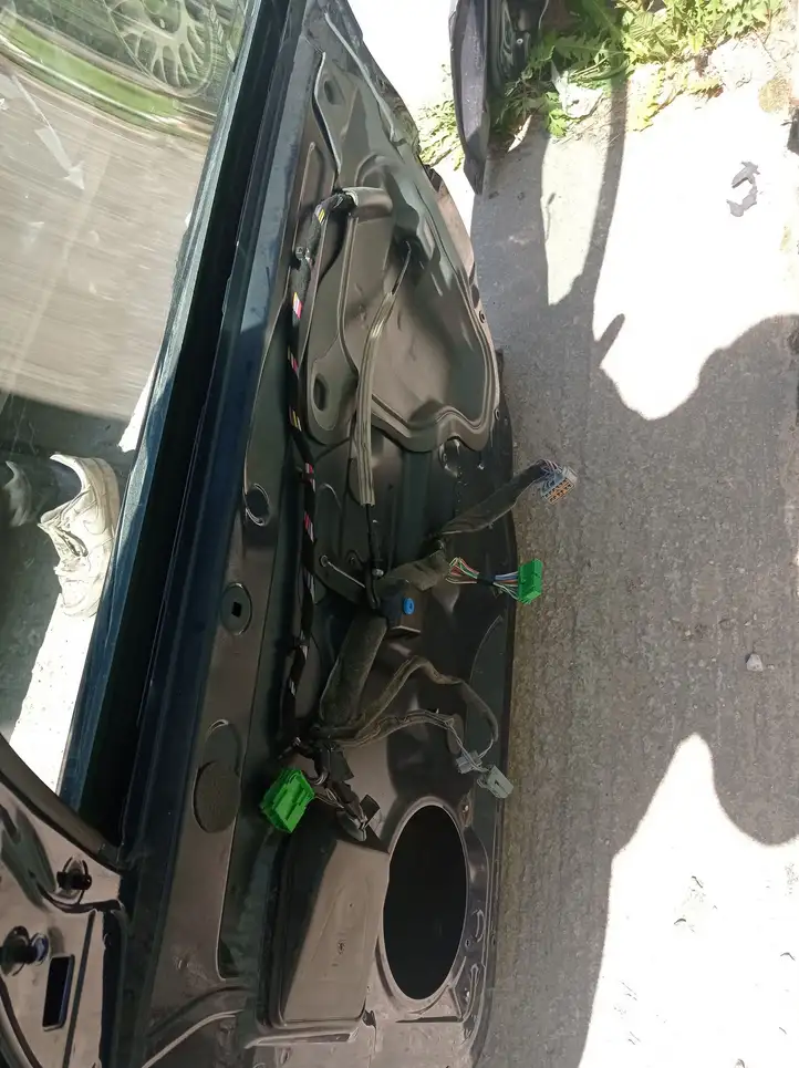 Volvo S60 (2000 - 2004) Дверь — фото 2