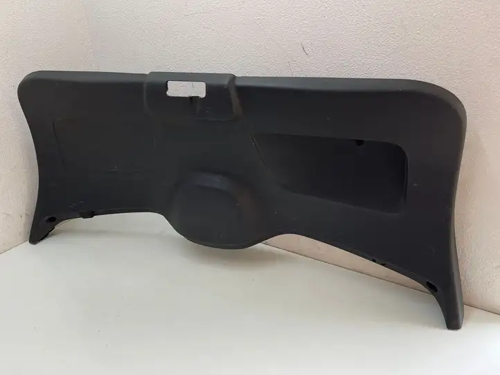 Renault Clio III (2005 - 2012) 8200293811 Обшивка багажника — фото 3