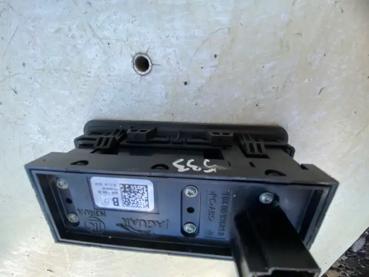 Land Rover Evoque I (2011 - 2015) BJ3211654BB Кнопка открытия задней двери — фото 5