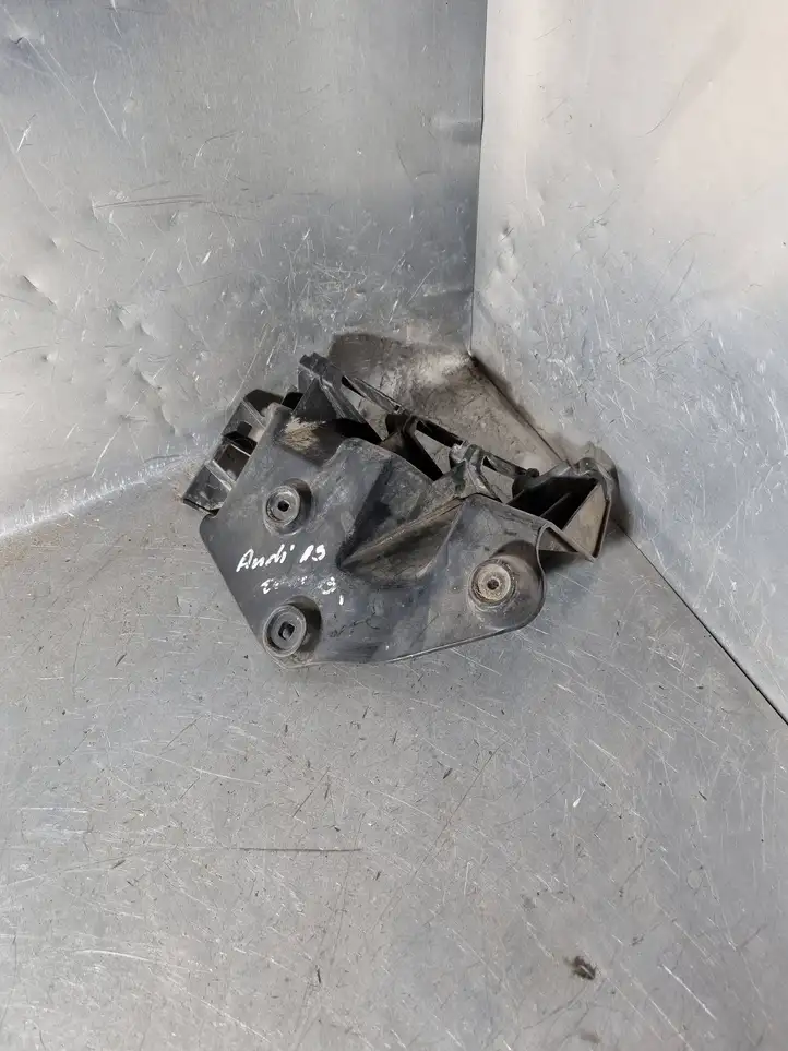 Audi A3/S3 8P (2003 - 2005) 8P4807394 Кронштейн заднего бампера — фото 2