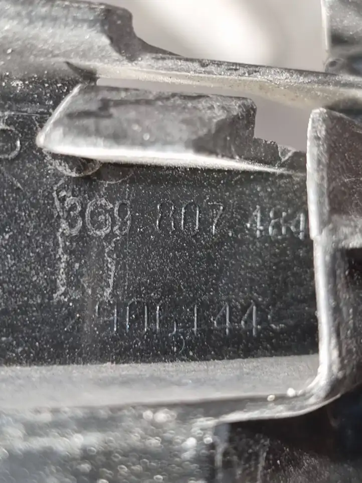 Volkswagen PASSAT B8 (2015 - ) 3G9807484 Кронштейн заднего бампера — фото 3
