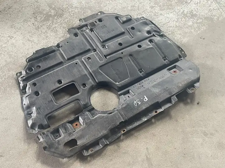 Toyota Prius (XW30) (2009 - 2015) 5141012081 Защита двигателя — фото 1