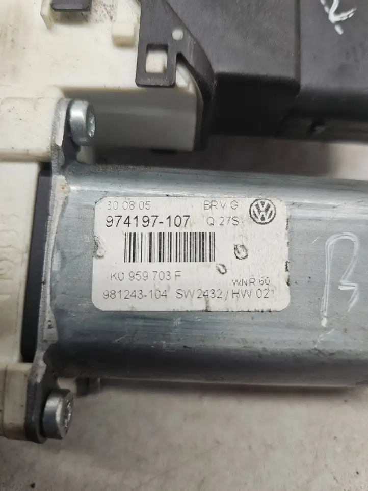 Volkswagen PASSAT B6 (2005 - 2010) 1K0959703F Стеклоподъемник задней двери — фото 4