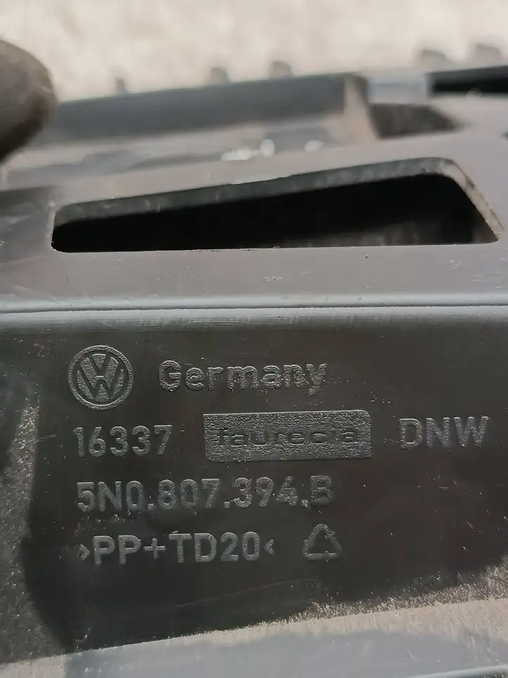Volkswagen Tiguan (2007 - 2011) 5N0807394B Кронштейн заднего бампера — фото 3