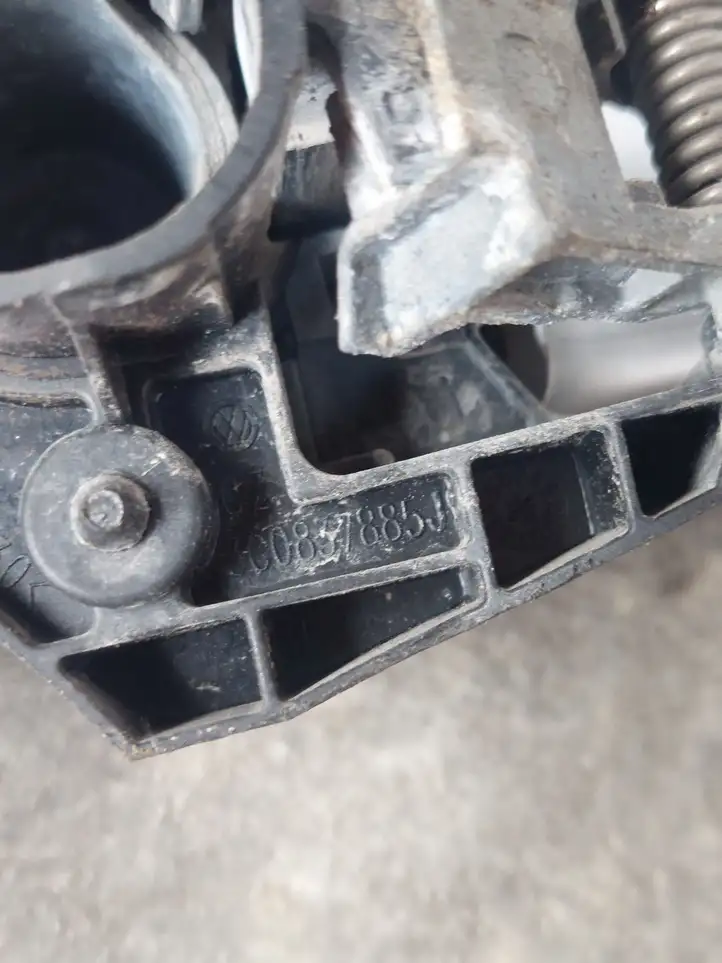 Volkswagen PASSAT B6 (2005 - 2010) 3C0837885J Наружная ручка задней двери — фото 3