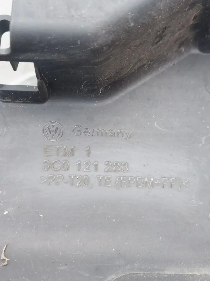 Volkswagen PASSAT B6 (2005 - 2010) 3C0121283 Дефлектор воздуха — фото 2