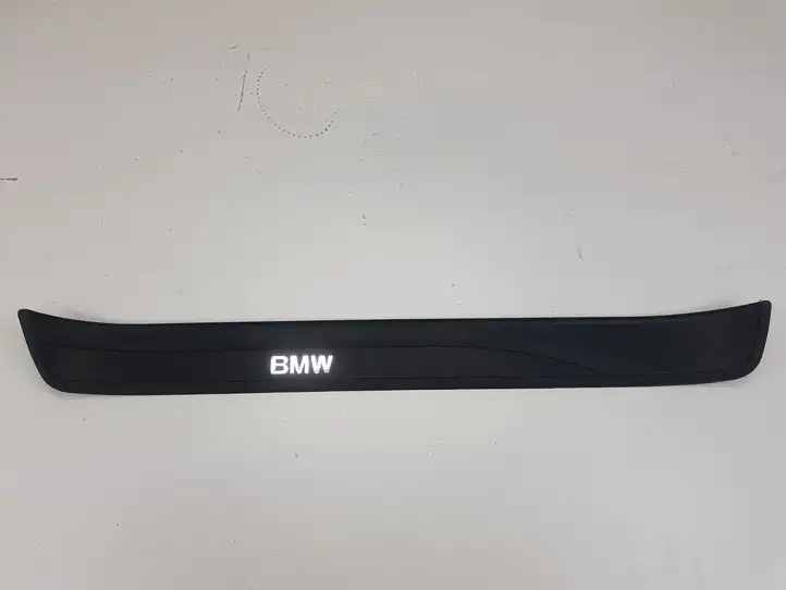 BMW 3 E90 E91 (2005 - 2012) Внутренняя отделка переднего порога — фото 1