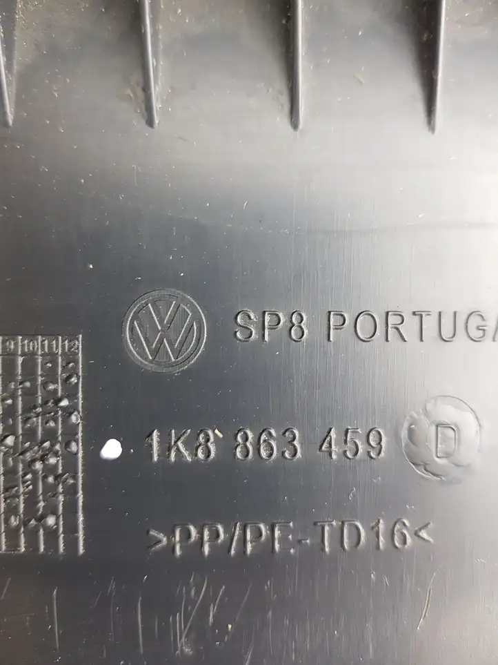 Volkswagen Scirocco (2008 - 2014) Отделка порога багажника — фото 5