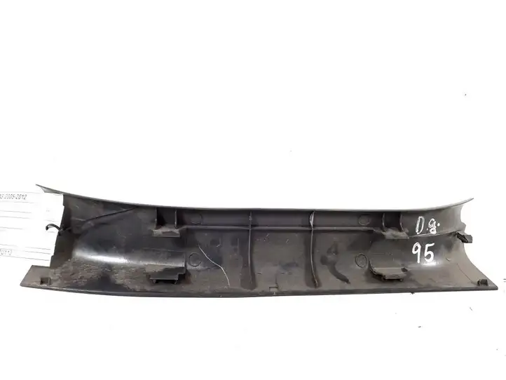 Toyota RAV 4 (XA30) (2006 - 2016) 67917-42050 Внутренняя отделка заднего порога — фото 2