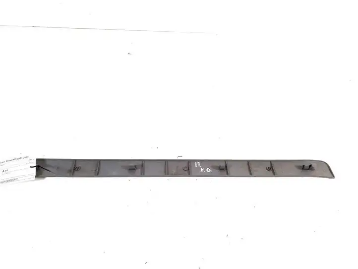 Toyota Avensis Verso (2001 - 2004) 67916-44040 Внутренняя отделка заднего порога — фото 2
