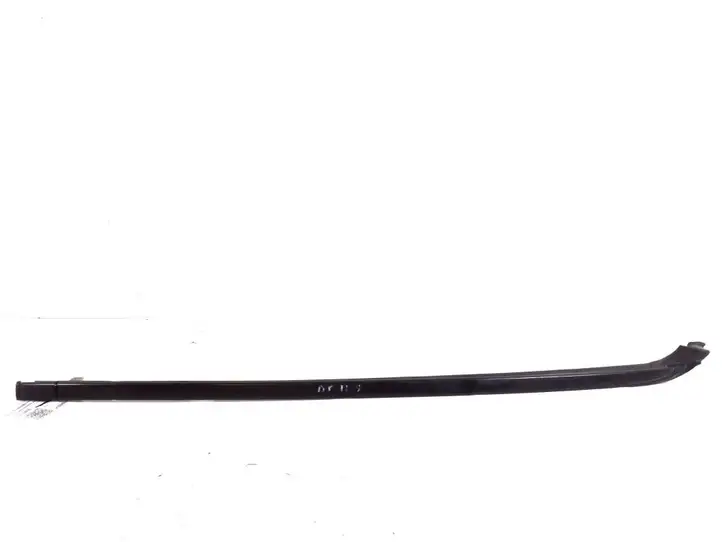 Toyota Avensis Verso (1995 - 2001) 75551-44010 Накладка стоек лобового стекла — фото 1