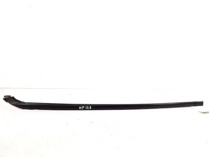 Toyota Avensis Verso (1995 - 2001) 75552-44010 Накладка стоек лобового стекла — фото 1