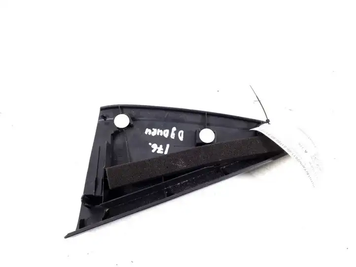 Toyota Yaris (2012 - 2014) 67673-0D030 Прочая отделка задней двери — фото 3