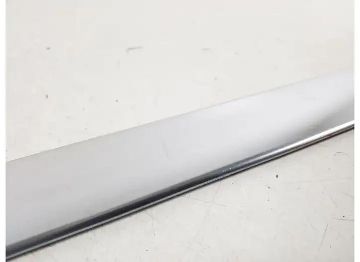 Toyota Avensis Verso (1995 - 2001) 75742-44010 Молдинги задней двери — фото 3
