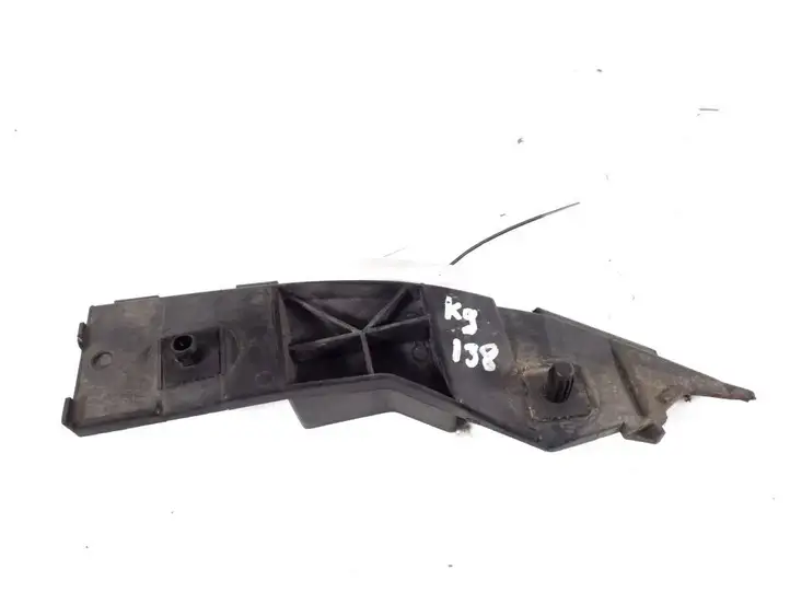 Toyota Avensis Verso (1995 - 2001) 52156-44020 Кронштейн заднего бампера — фото 1