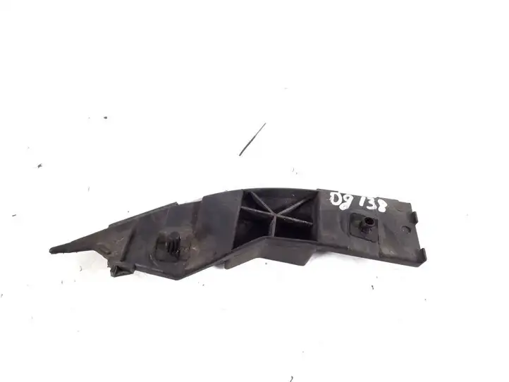 Toyota Avensis Verso (1995 - 2001) 52155-44050 Кронштейн заднего бампера — фото 1