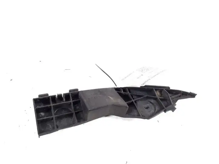 Toyota Avensis Verso (1995 - 2001) 52155-44050 Кронштейн заднего бампера — фото 2