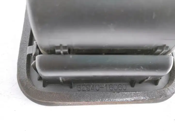 Toyota RAV 4 (XA30) (2006 - 2016) 62940-16060 Решетка в крыле — фото 3