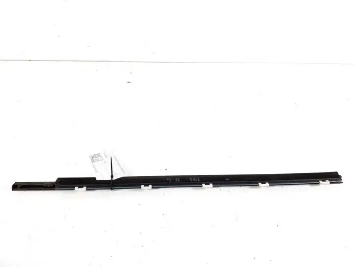 Lexus IS 220D-250-350 (2005 - 2010) 75730-53020 Молдинги задней двери — фото 3