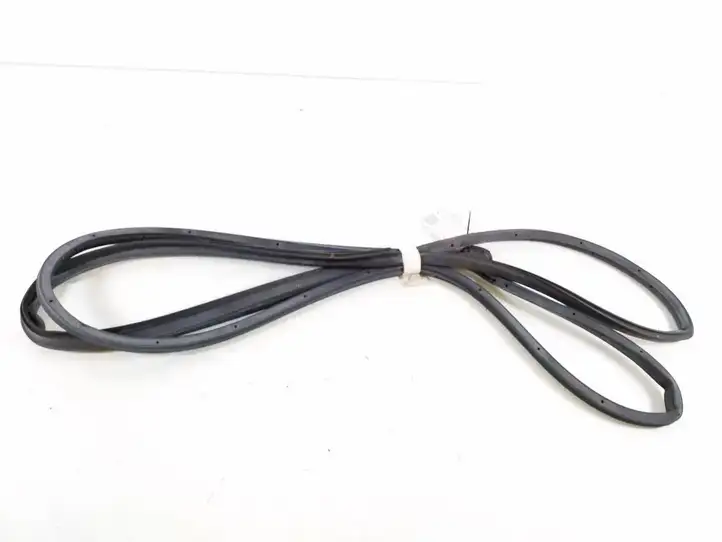Toyota Yaris (2005 - 2009) 67862-52160 Уплотнитель передней двери — фото 1