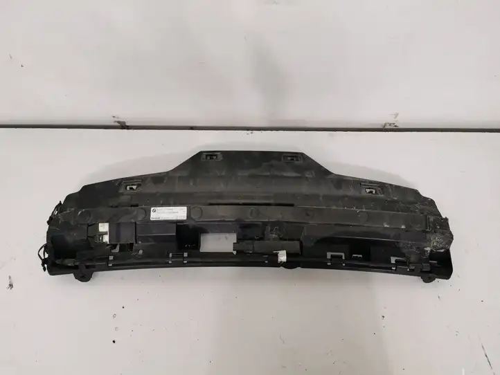 BMW 3 F30 F35 F31 (2012 - 2018) 8054200 Кронштейн заднего бампера — фото 1