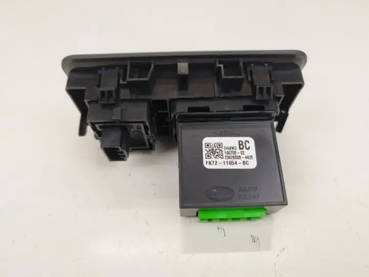Land Rover Range Rover Sport L494 (2013 - 2017) FK7211654BC Кнопка открытия задней двери — фото 3