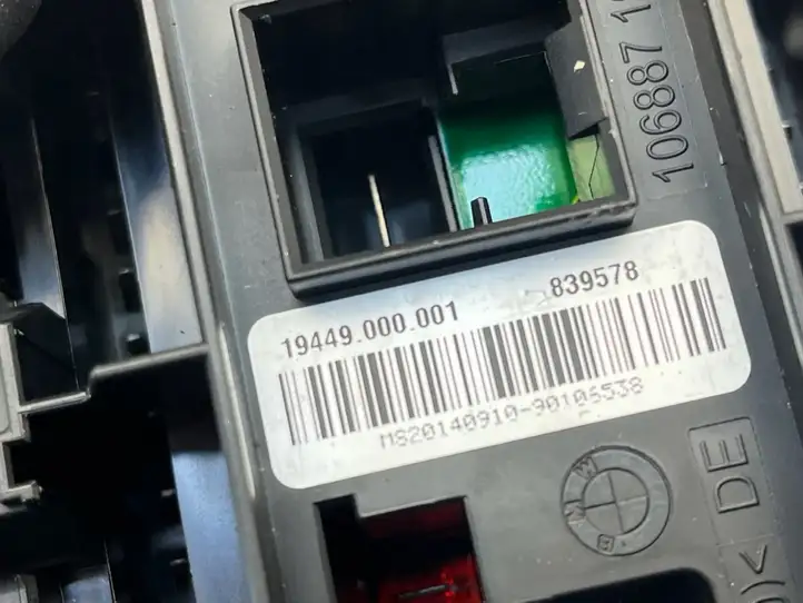 BMW 4 F36 Gran coupe (2014 - 2017)  9337879 Блок предохранителей