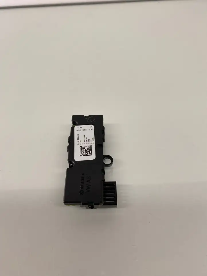 Volkswagen PASSAT B6 (2005 - 2010) 3C0959654 Датчик угла поворота руля — фото 1