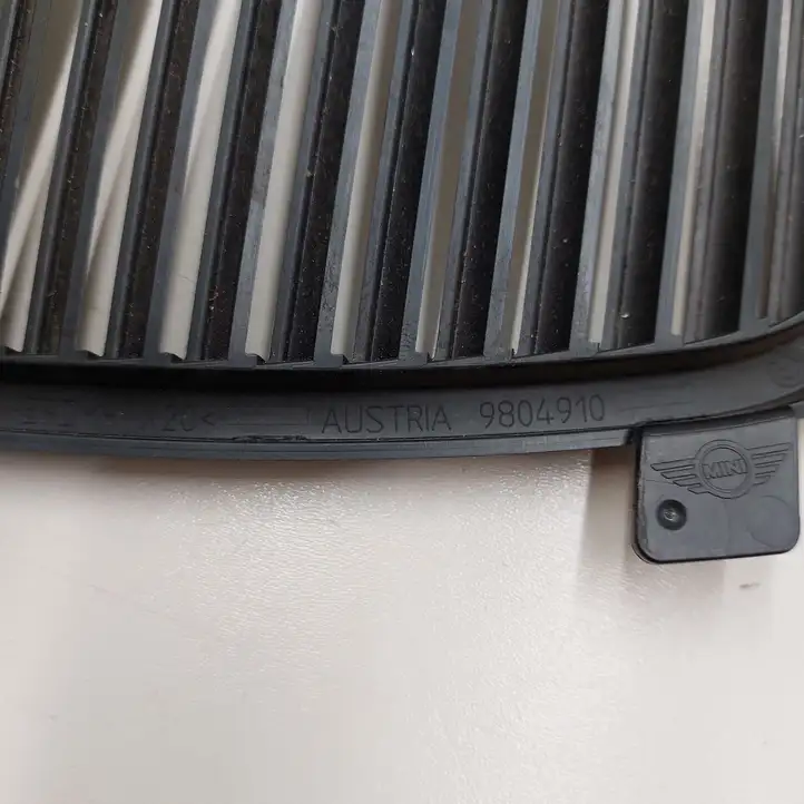 Mini Cooper Countryman R60 (2010 - 2016) 9804910 Крышка — фото 2
