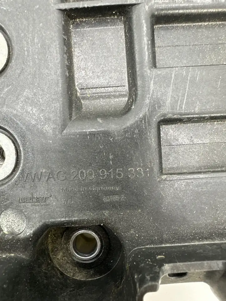 Volkswagen T-Cross (2017 - ) 2Q0915331 Площадка аккумулятора — фото 4