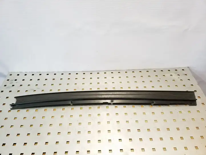 Jeep Grand Cherokee (WK) (2004 - 2010) 55394512AB Накладка стоек лобового стекла — фото 2