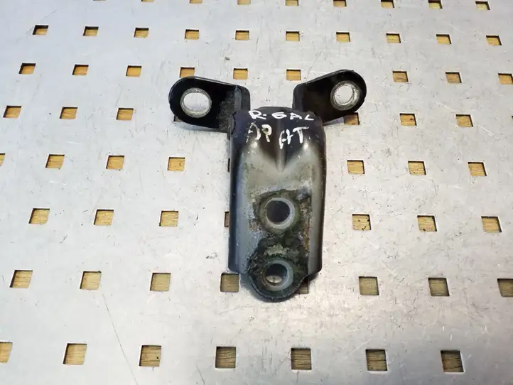 Hyundai Tucson JM (2004 - 2009) Нижняя петля задней двери — фото 2