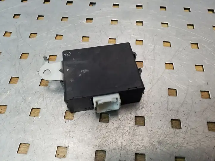 Toyota Land Cruiser (J120) (2002 - 2009) 626317000 Блок иммобилайзера — фото 3