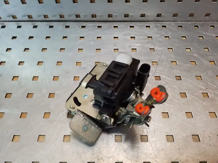 Mitsubishi Colt (2012 - 2016) MR959190 Замок крышки багажника — фото 1